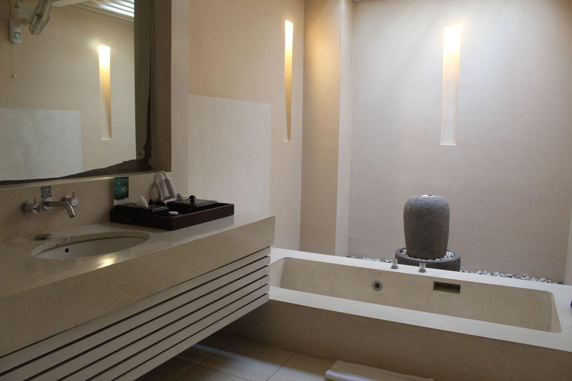 Kamuela Villas Seminyak Экстерьер фото