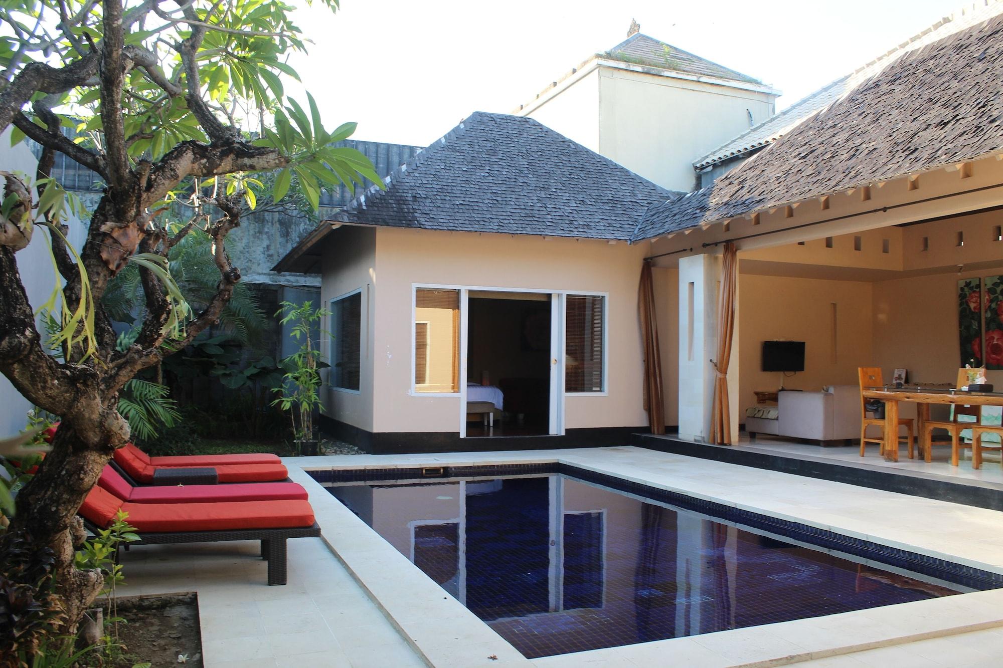 Kamuela Villas Seminyak Экстерьер фото