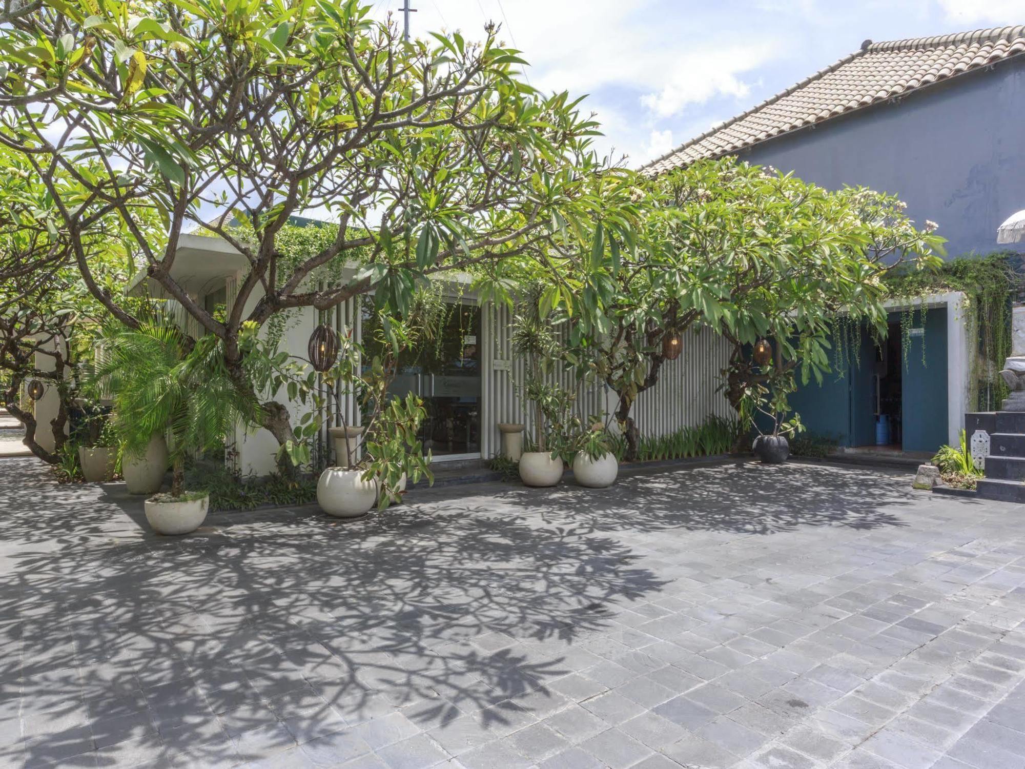 Kamuela Villas Seminyak Экстерьер фото