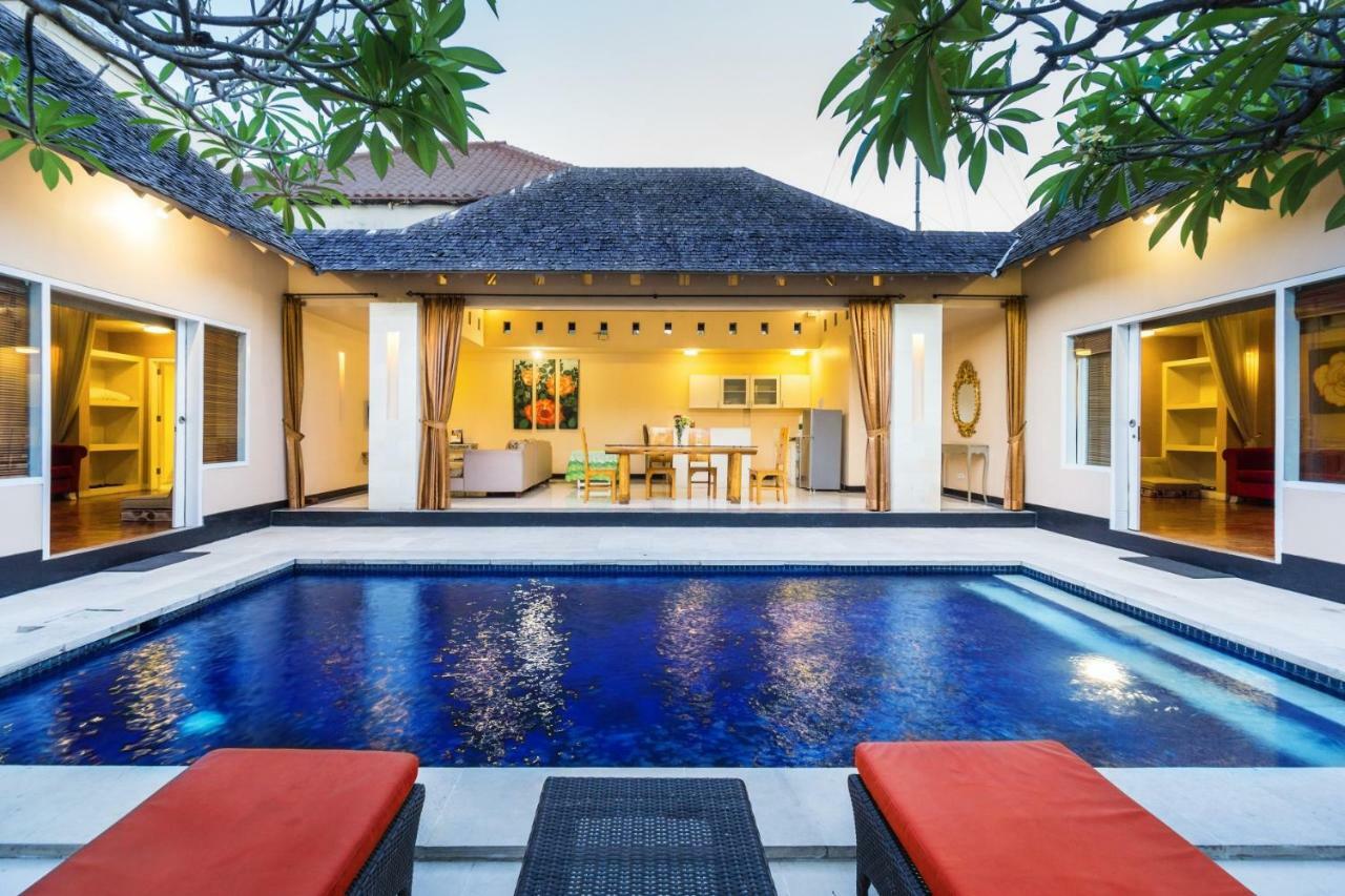 Kamuela Villas Seminyak Экстерьер фото